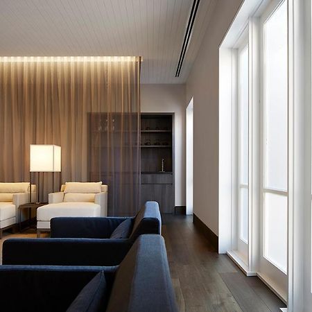 Hotel Realm Canberra Exteriör bild The interior of the 100 East 53rd Street penthouse
