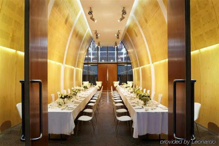 Hotel Realm Canberra Exteriör bild The Long Room